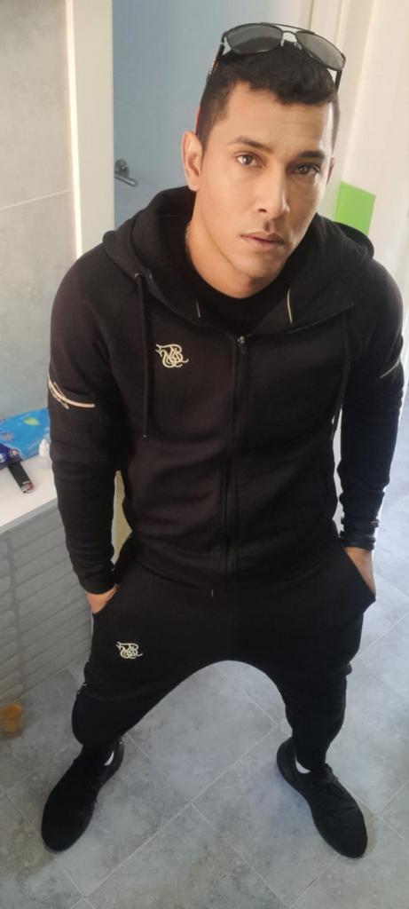 Chico busca chica en Pontevedra: 