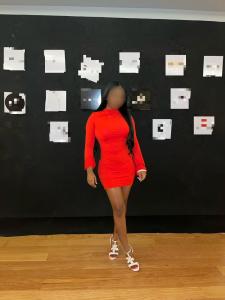 610604327: Chica busca chico en Sevilla