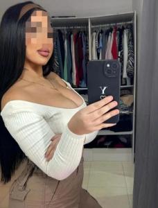 634049440: Chica busca chico en La Coruña