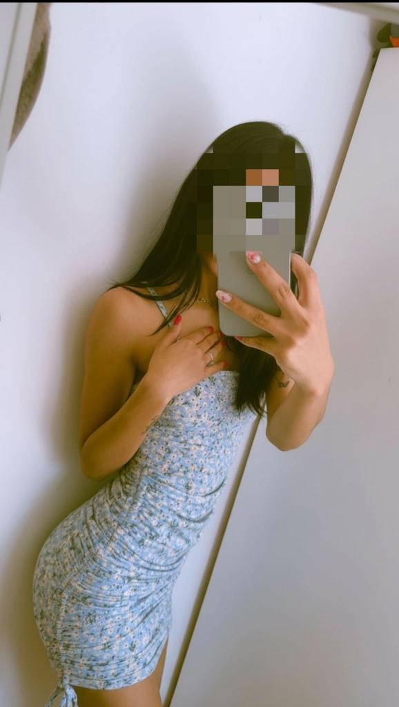 624766150: Chica busca chico en Madrid