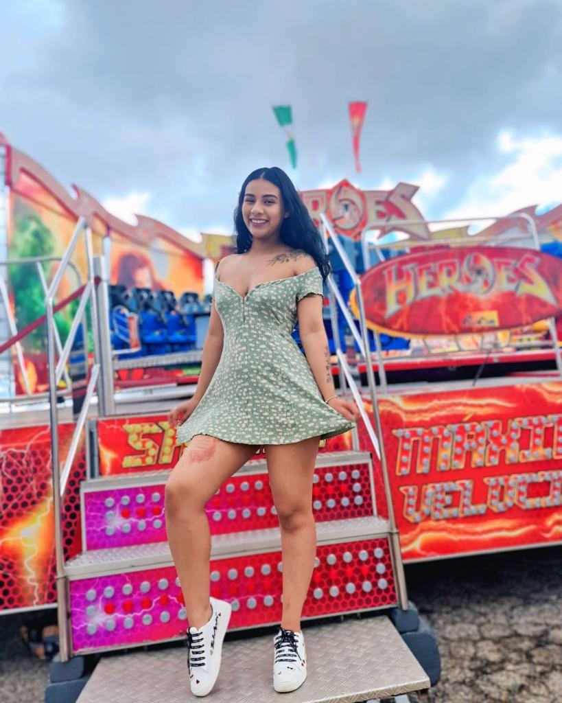 673786373: Chica busca chico en Sevilla