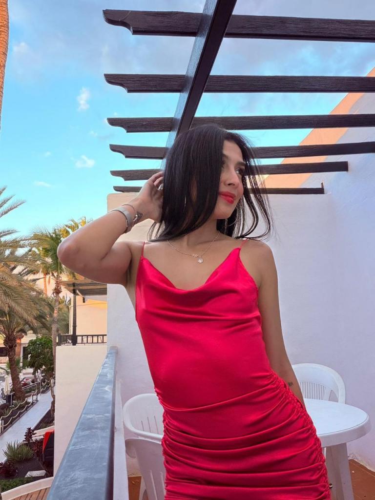 613628799: Chica busca chico en Mallorca