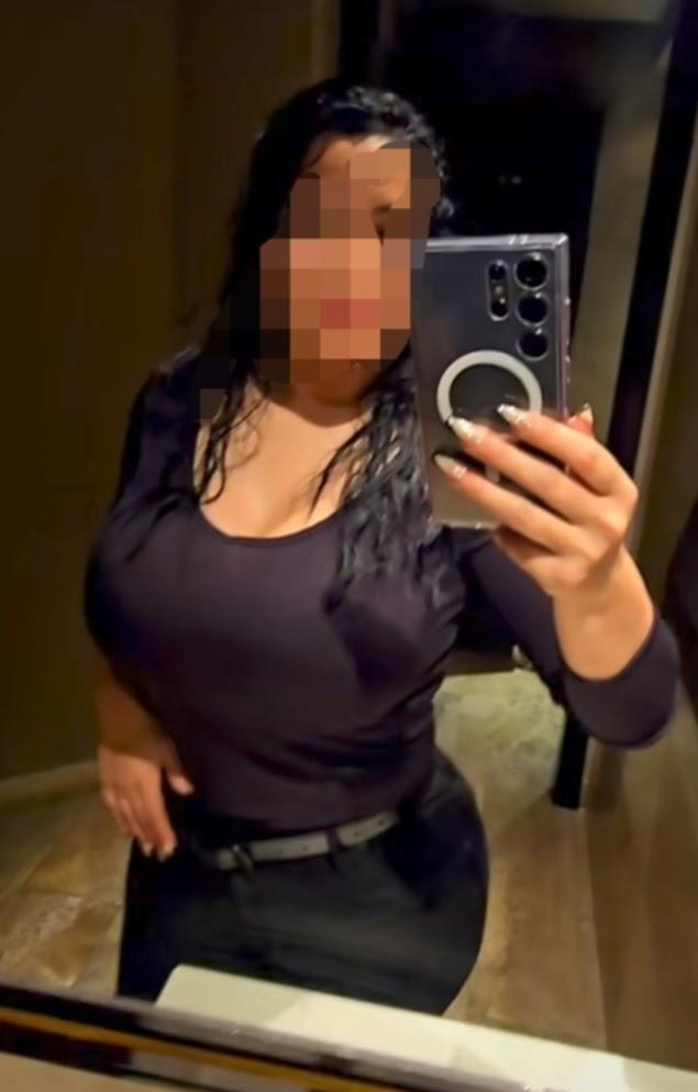 623573621: Chica busca chico en La Coruña