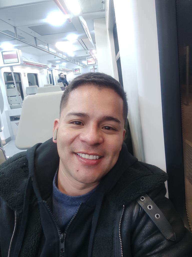 Chico busca chica en Valencia: 