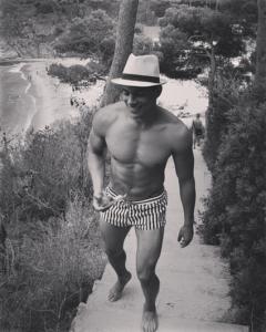 Chico busca chica en Barcelona: 