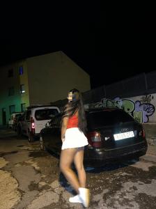 613458636: Chica busca chico en Albacete