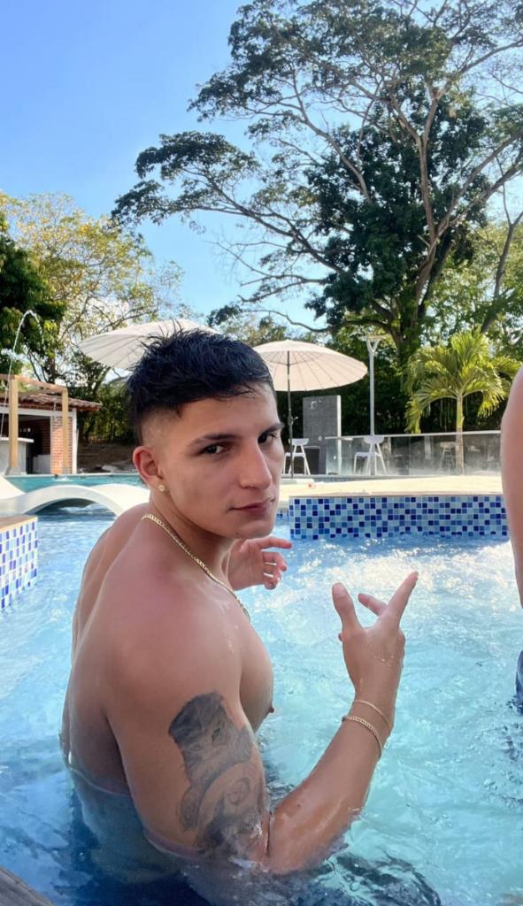 Chico busca chica en Pontevedra: 