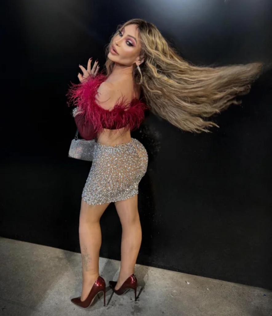 697640339: Travesti en Málaga