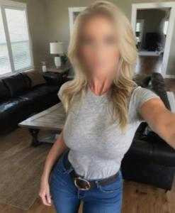 633690378: Chica busca chico en Alicante