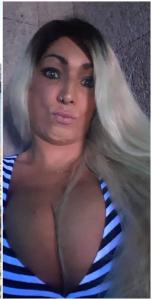 692993765: Chica busca chico en La Coruña