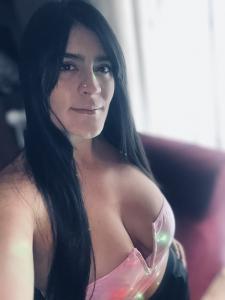 613443796: Chica busca chico en Pontevedra