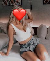 613511723: Chica busca chico en Sevilla