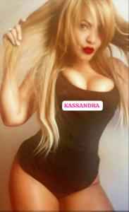 663710848: Chica busca chico en Madrid