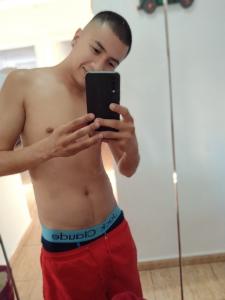 641970769: Chico busca chica en La Rioja