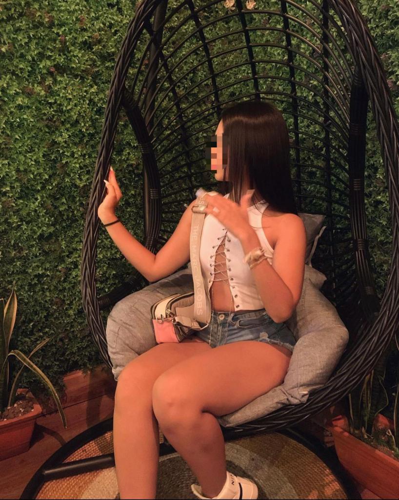 632268133: Chica busca chico en Cádiz