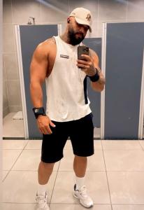 657227585: Chico busca chica en Pontevedra