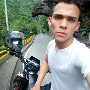 603106213: Chico busca chica en Barcelona