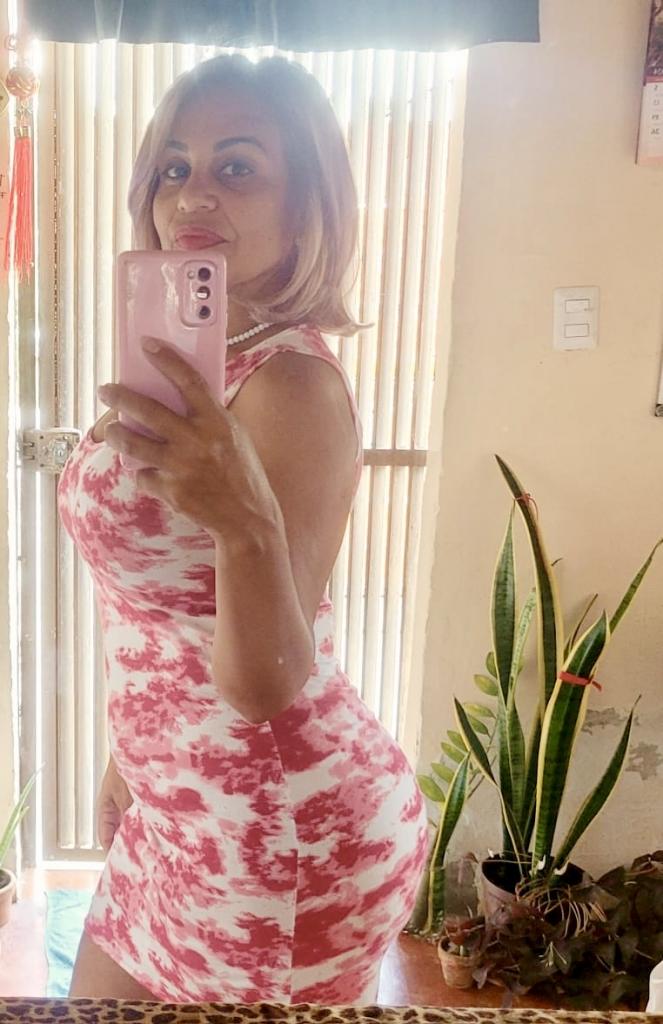 696253737: Chica busca chico en Las Palmas