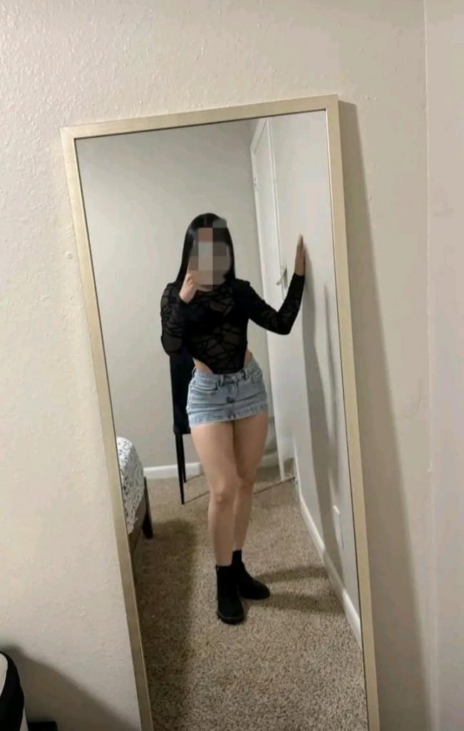 614938987: Chica busca chico en Lérida