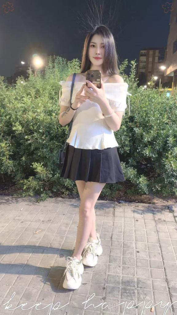 672898594: Chica busca chico en Madrid