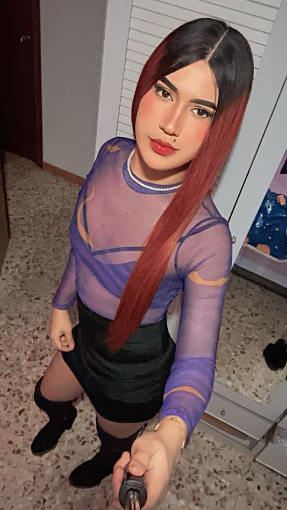 613737084: Travesti en Cáceres