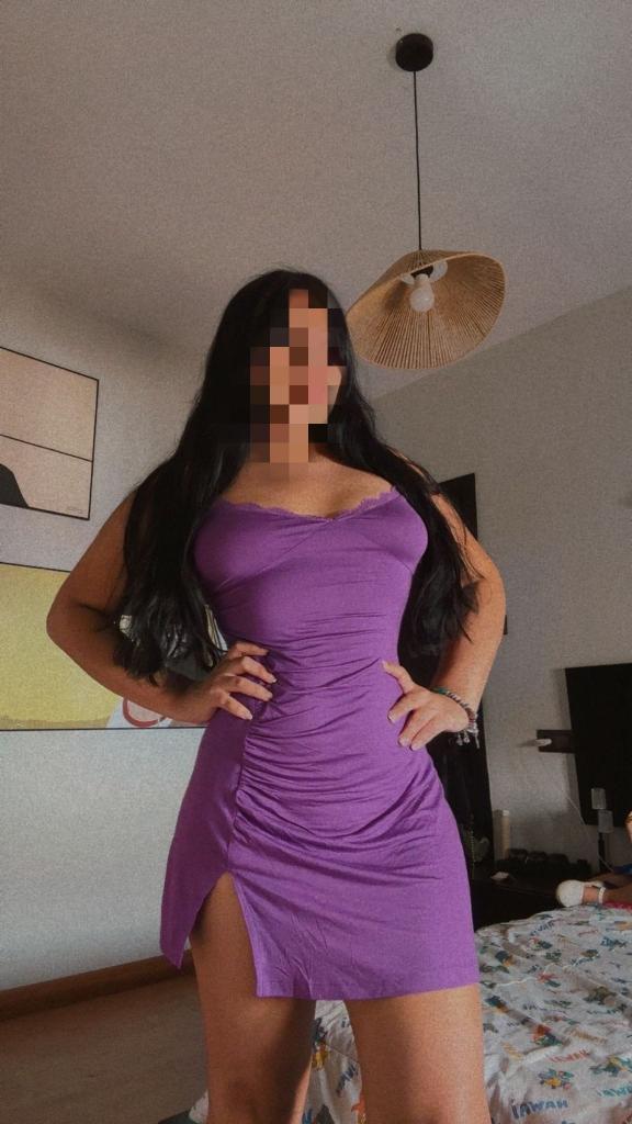 643597792: Chica busca chico en Málaga