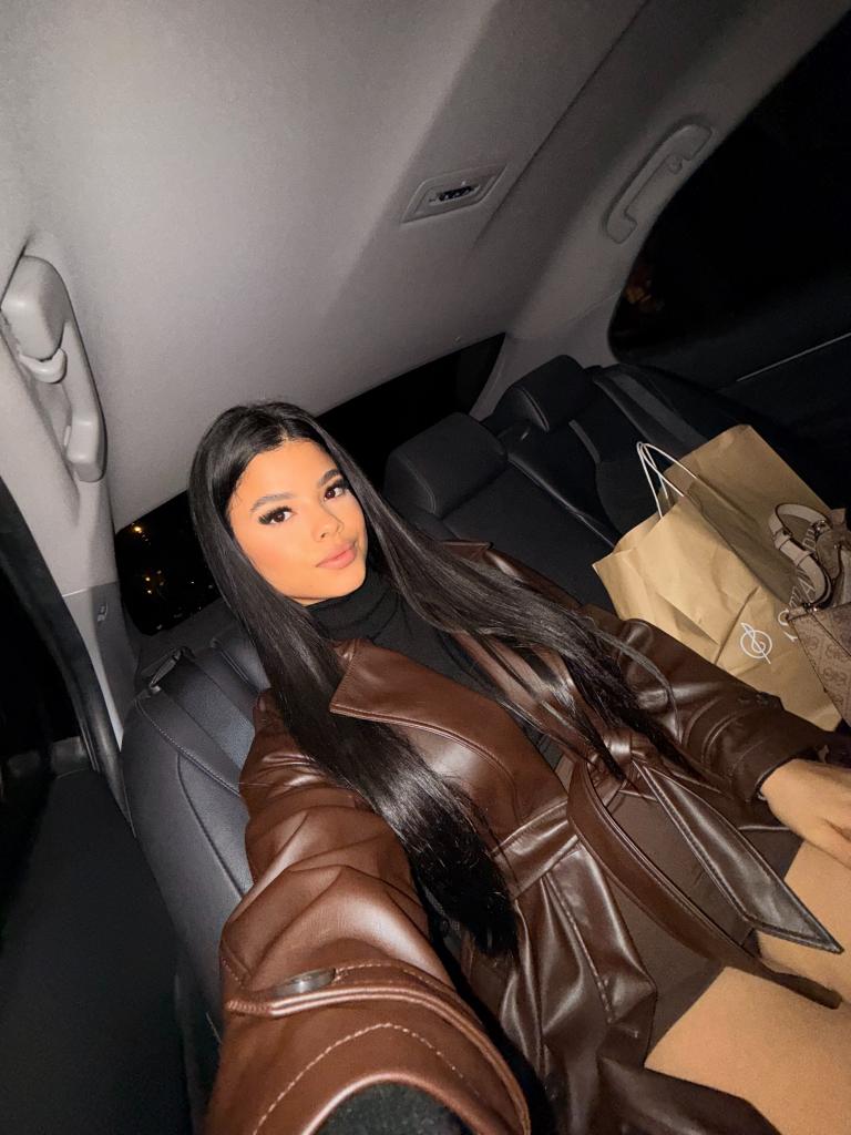 Chica busca chico en Granada: 