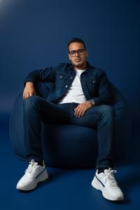 674067103: Chico busca chica en Madrid