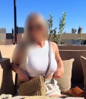 643272294: Chica busca chico en Sevilla