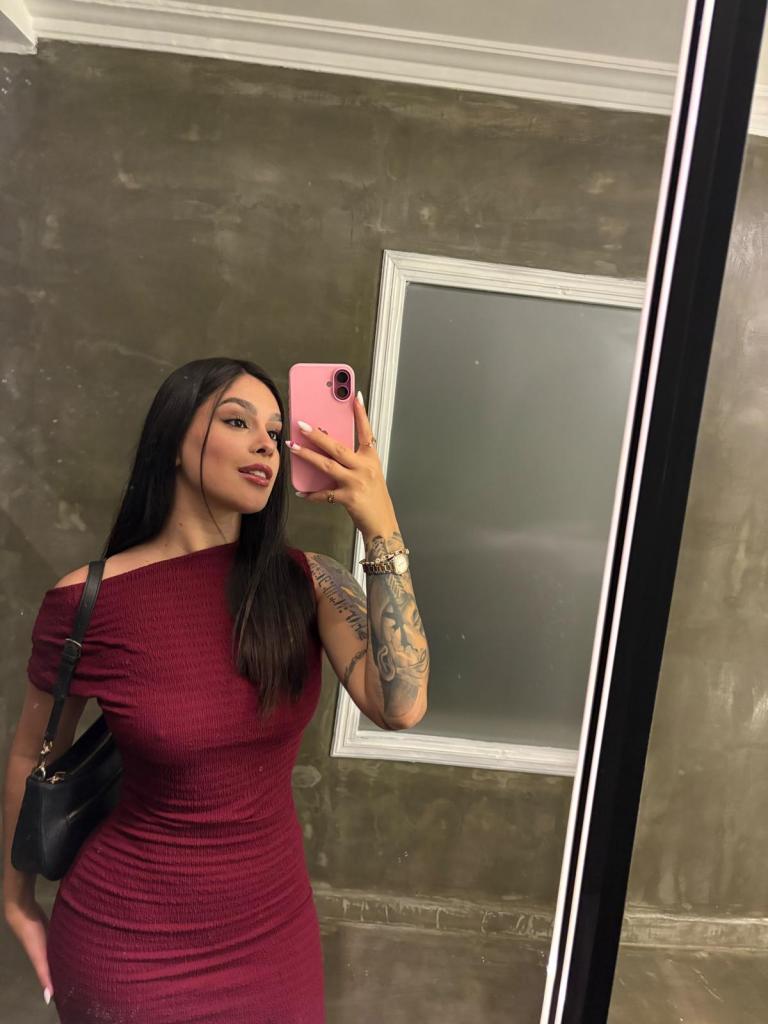 Chica busca chico en Cádiz: 