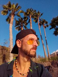 Chico busca chica en Las Palmas: 