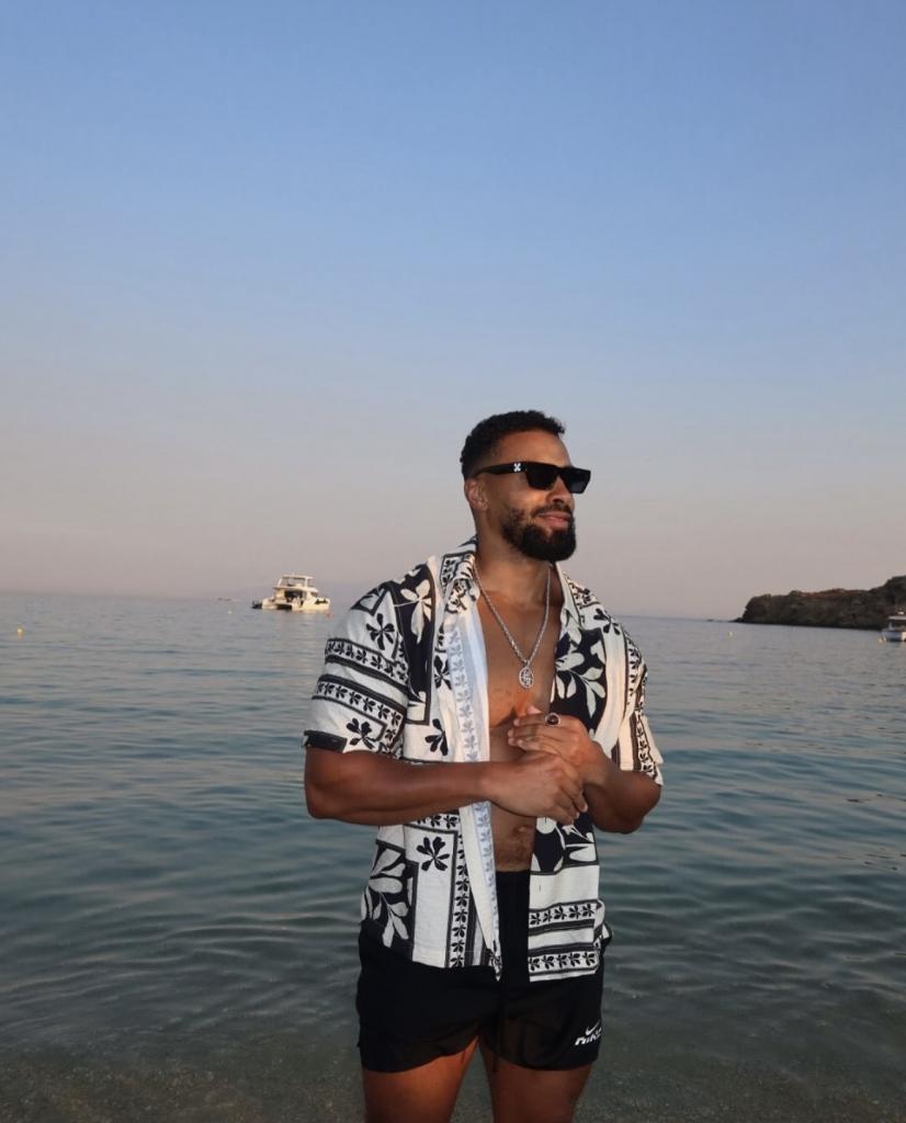 671854137: Chico busca chica en Málaga