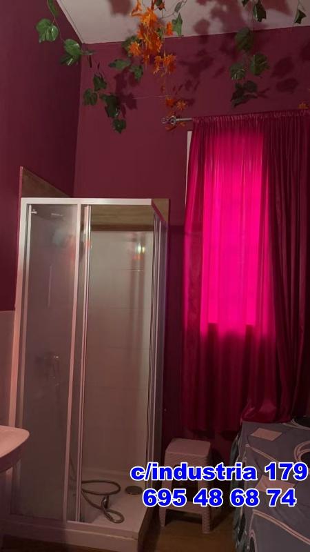 Chica busca chico en Barcelona: 