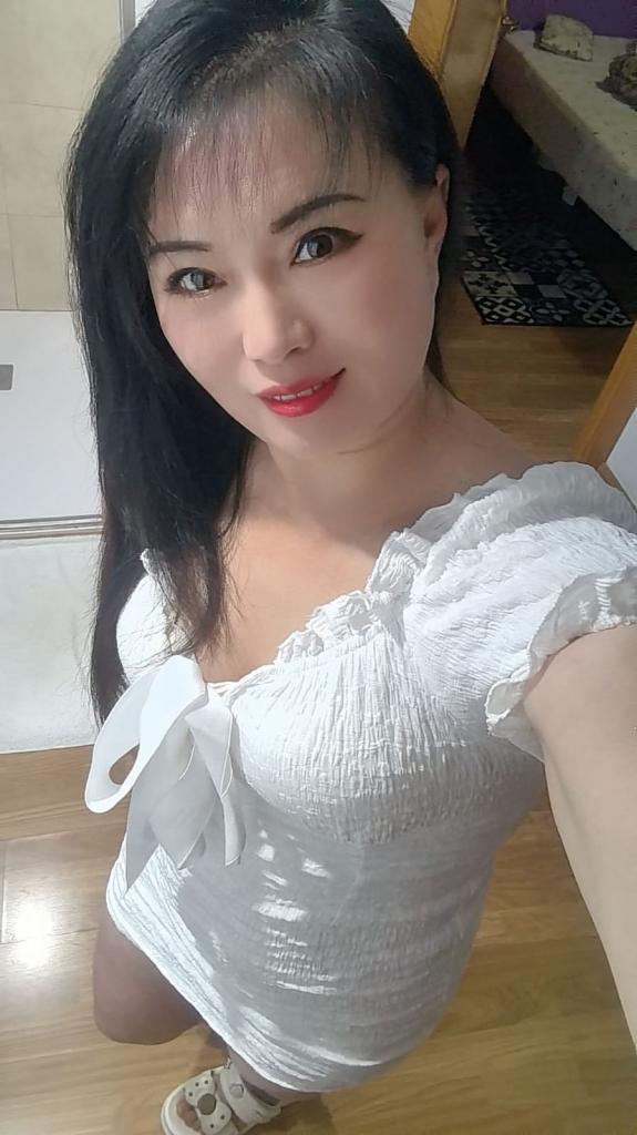 688079939: Chica busca chico en Zaragoza