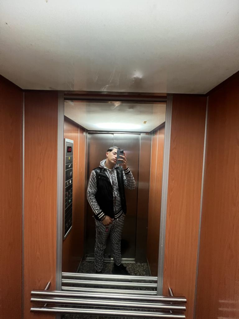 Chico busca chica en Barcelona: 