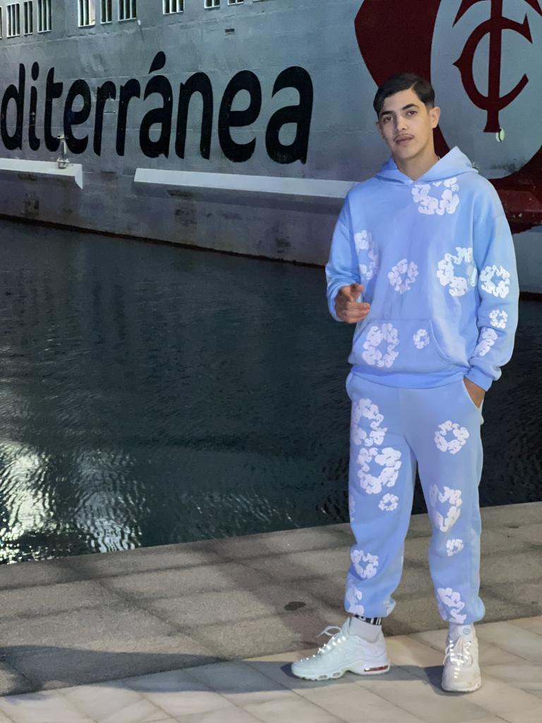 Chico busca chica en Barcelona: 