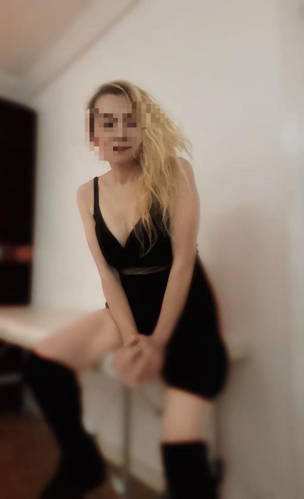 633935331: Chica busca chico en Navarra