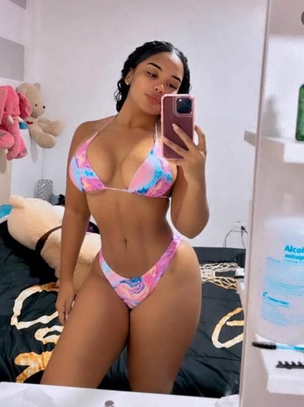 Chica busca chico en Tenerife: 