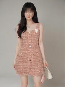 677270276: Chica busca chico en Valencia