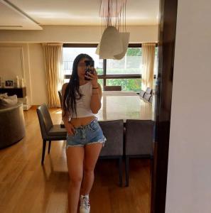 672991822: Chica busca chico en León