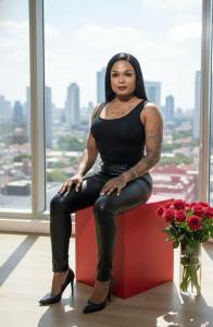 641615494: Travesti en León