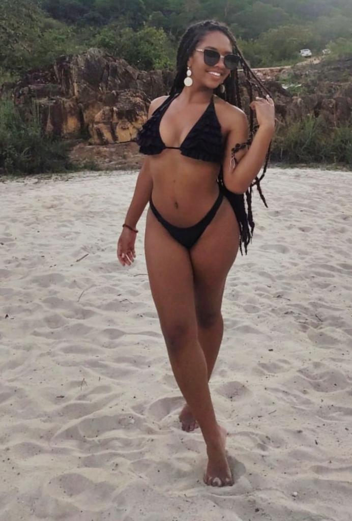 Chica busca chico en Almería: 