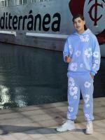 677295437: Chico busca chica en Barcelona