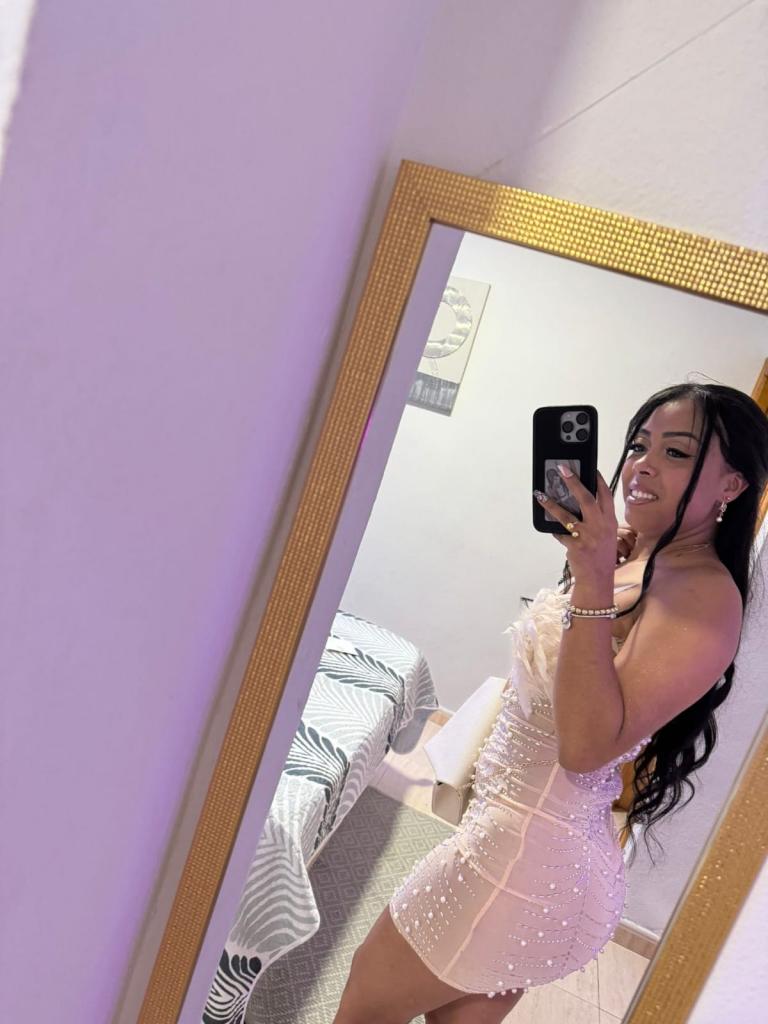 Chica busca chico en Valencia: Chica busca chico