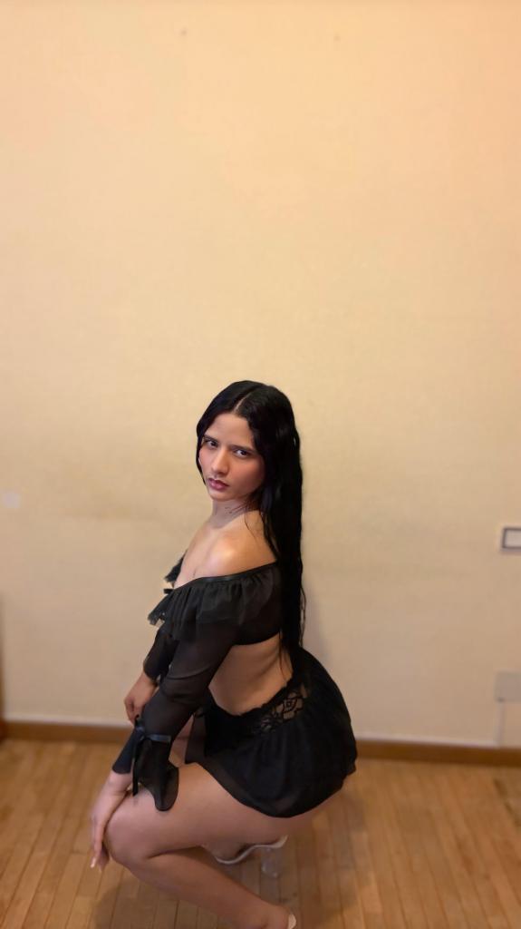 Chica busca chico en Ibiza: 