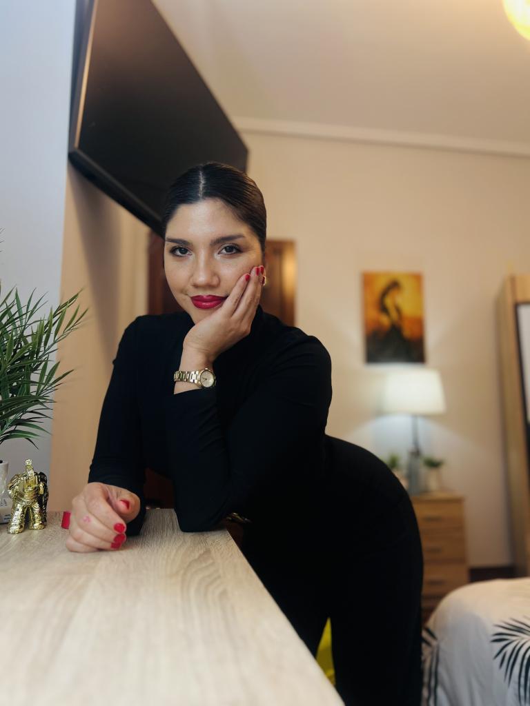 611272241: Chica busca chico en Asturias