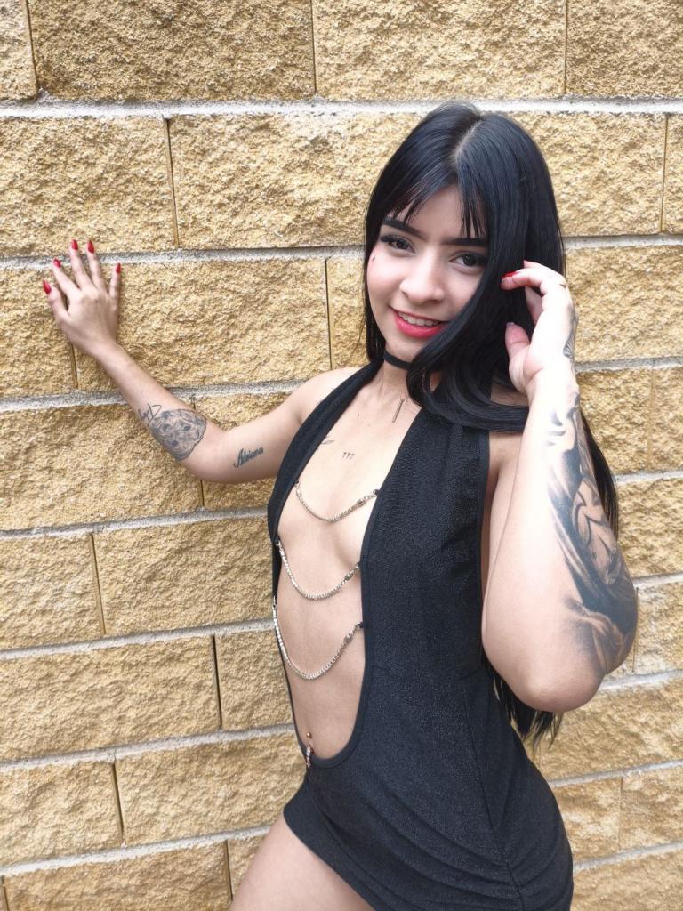 615594626: Chica busca chico en Madrid