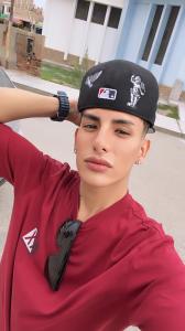 631746177: Chico busca chica en Madrid