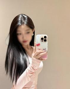 667721465: Chica busca chico en Madrid