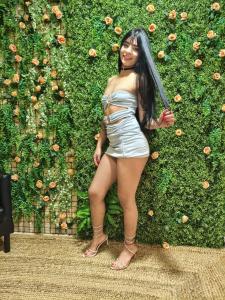 664874220: Chica busca chico en Madrid